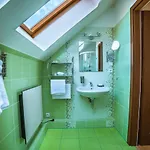 Sweet Hotel
