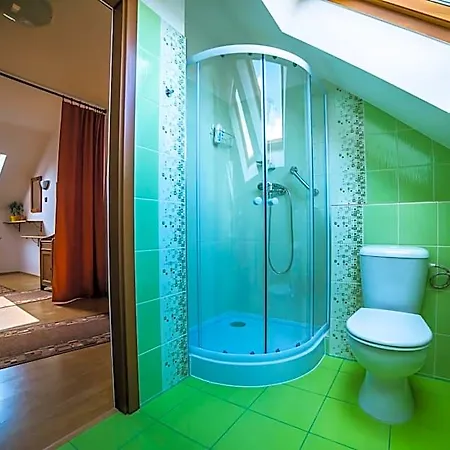 Sweet Hotel